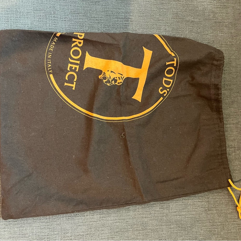 Large Collection of Designer Dust Bags - Picture 7 of 16